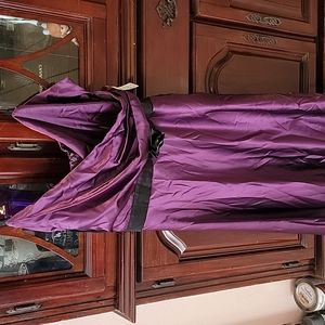 Dori dress, purple with a flower in the front size 3XL